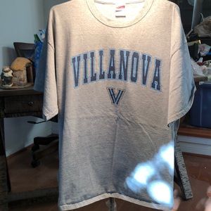 Chill and casual T,  perfect for a Fan or Student!